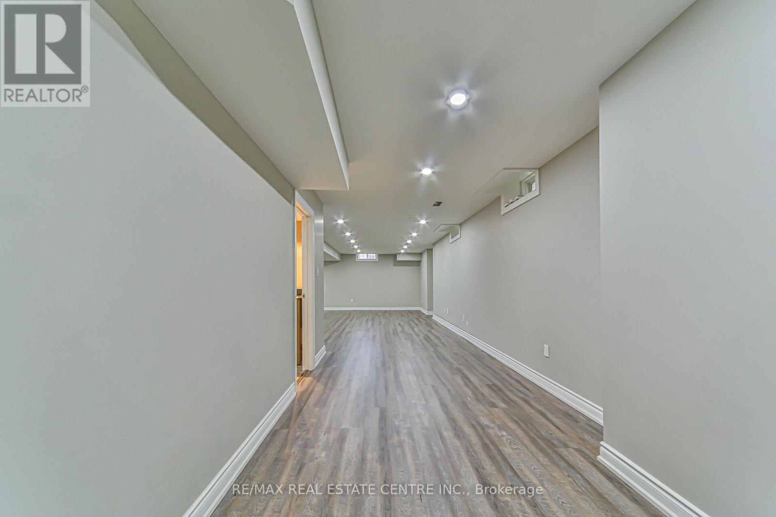 85 Homestead Way, Thorold, Ontario  L2V 0J8 - Photo 48 - X12435609