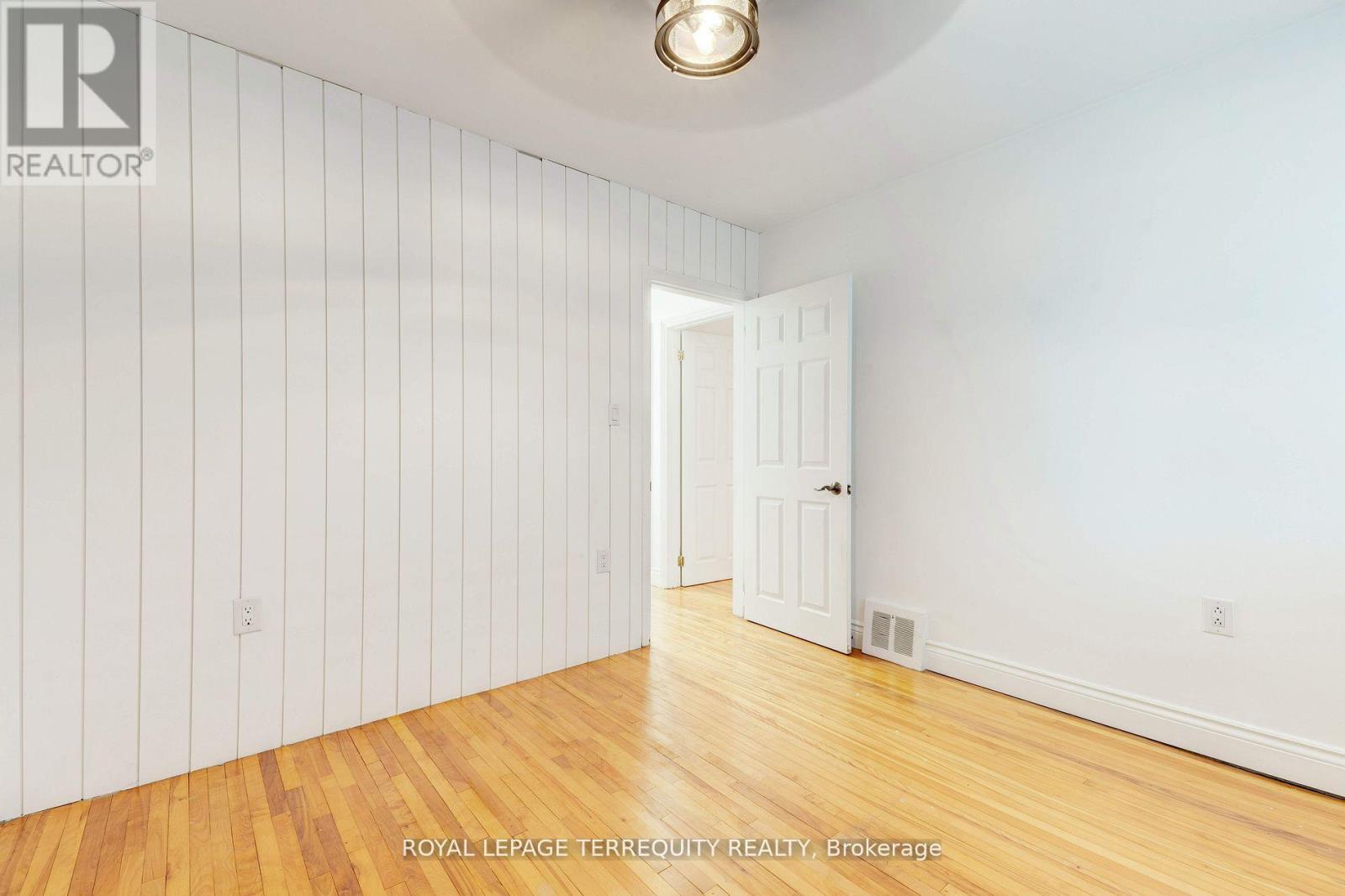 739 Upper Gage Avenue, Hamilton, Ontario  L8V 4J9 - Photo 11 - X12435614