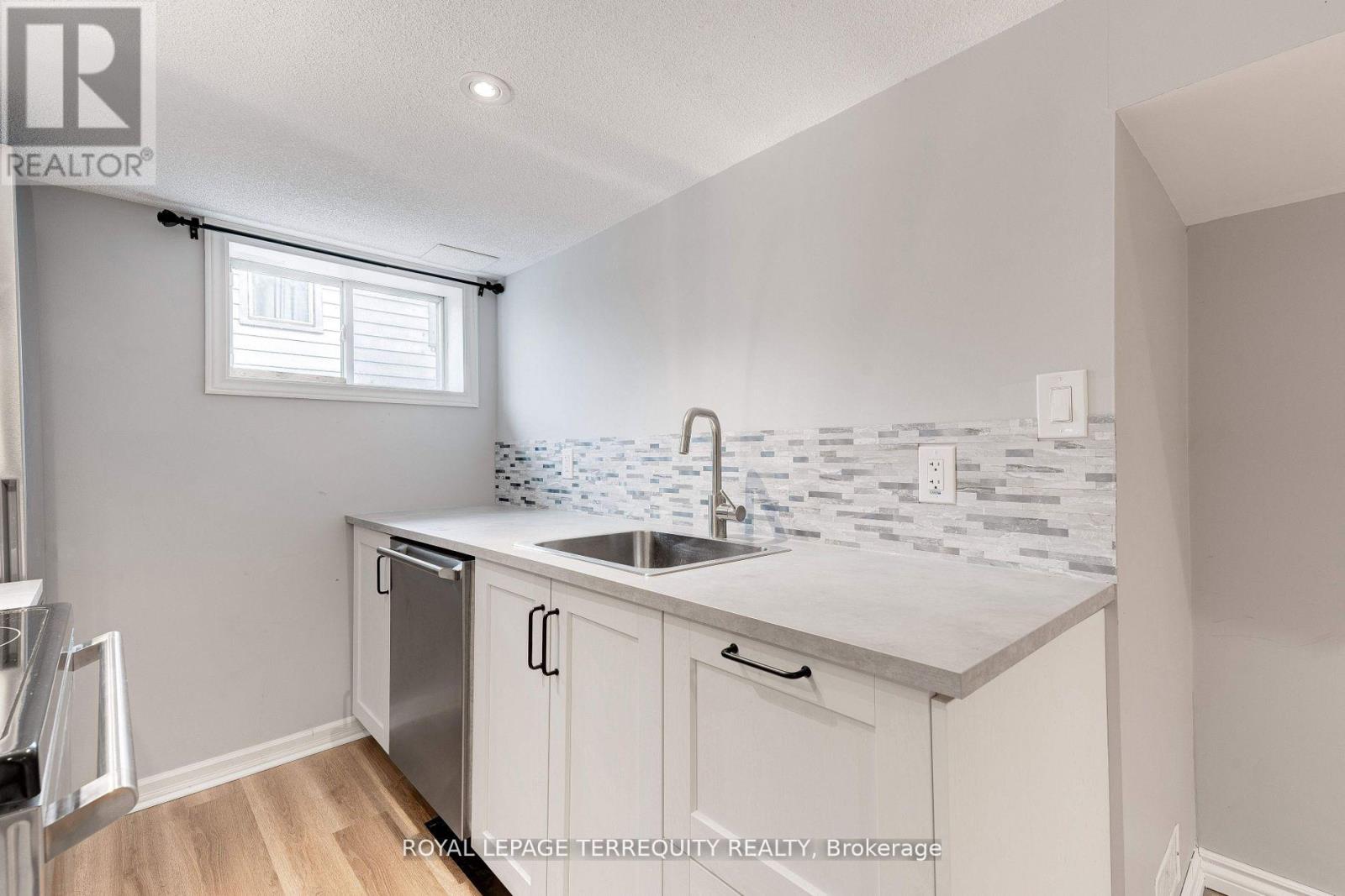 739 Upper Gage Avenue, Hamilton, Ontario  L8V 4J9 - Photo 20 - X12435614