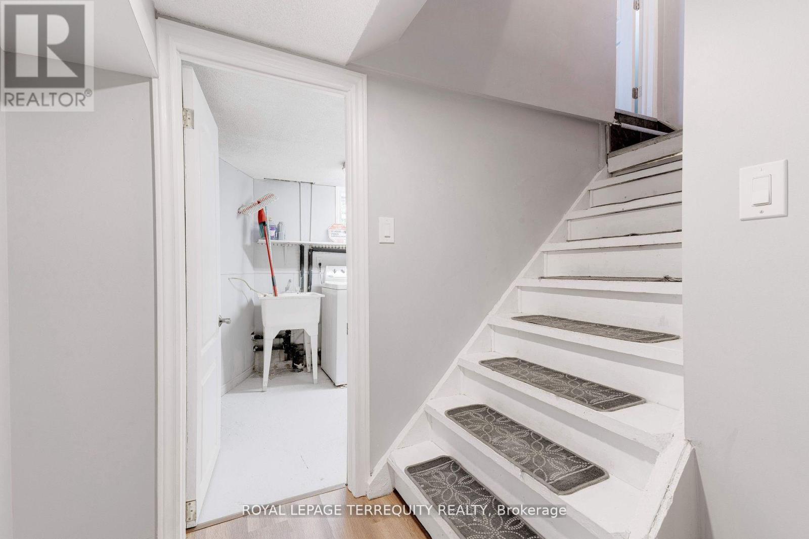 739 Upper Gage Avenue, Hamilton, Ontario  L8V 4J9 - Photo 27 - X12435614