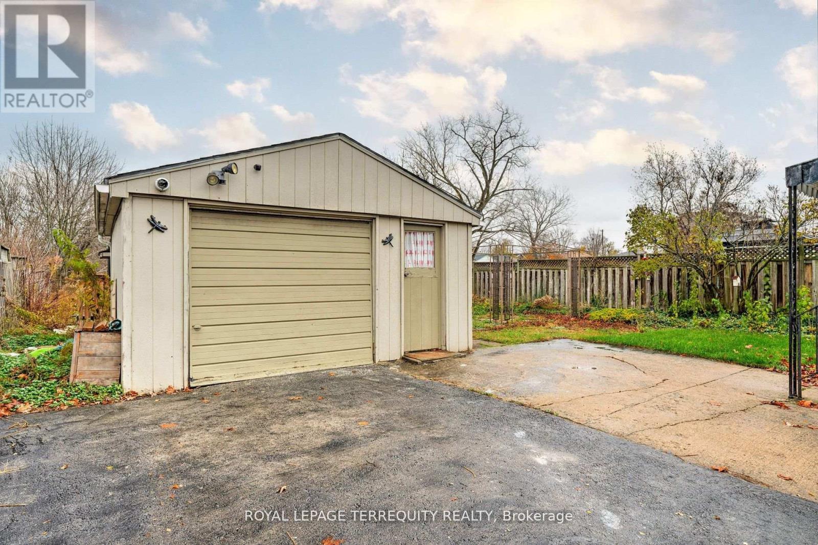 739 Upper Gage Avenue, Hamilton, Ontario  L8V 4J9 - Photo 28 - X12435614
