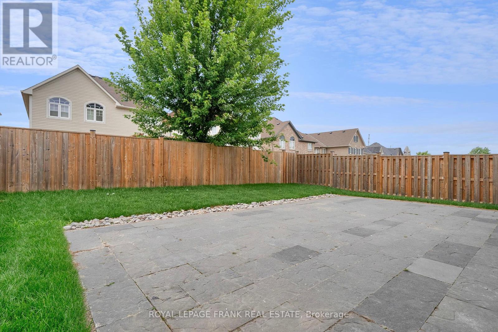 85 Butson Crescent, Clarington, Ontario  L1C 0S5 - Photo 43 - E12434053