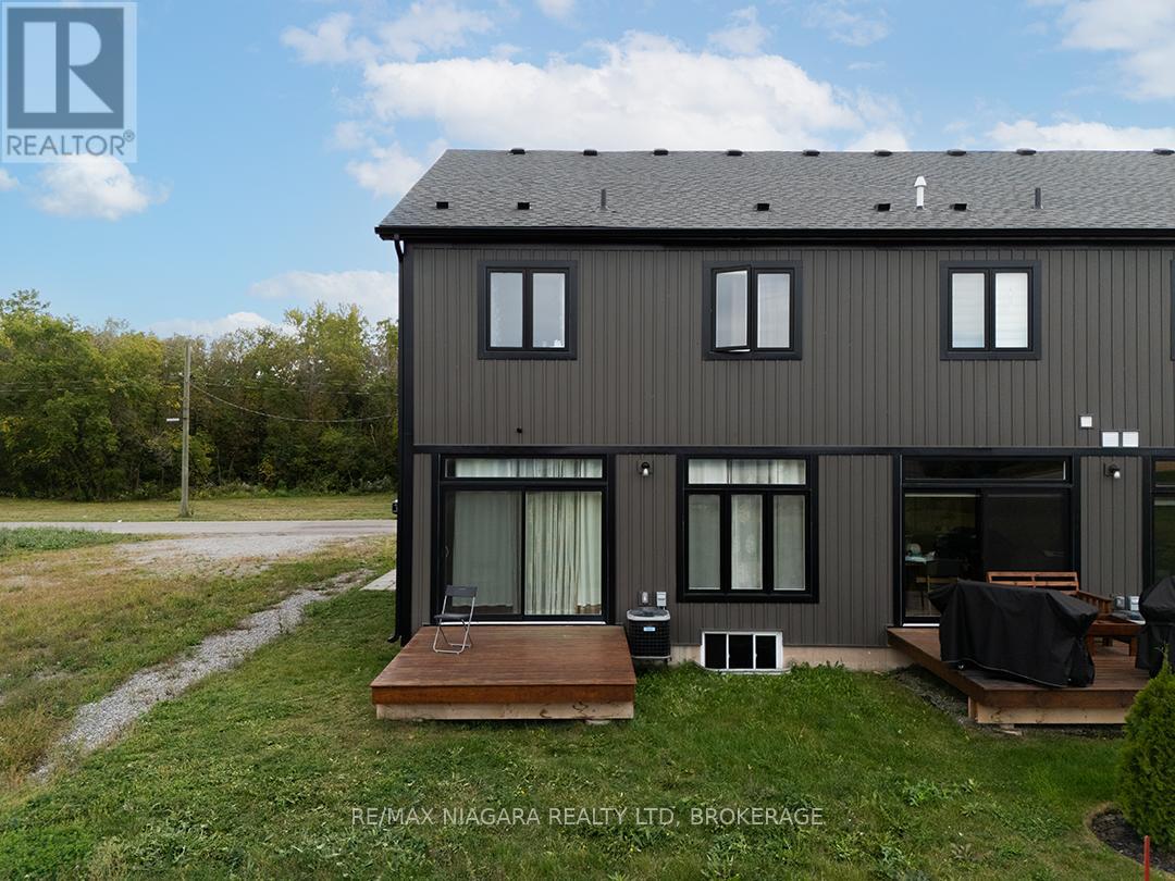 47 Omer Avenue, Port Colborne (Main Street), Ontario  L3K 3Y4 - Photo 34 - X12435640