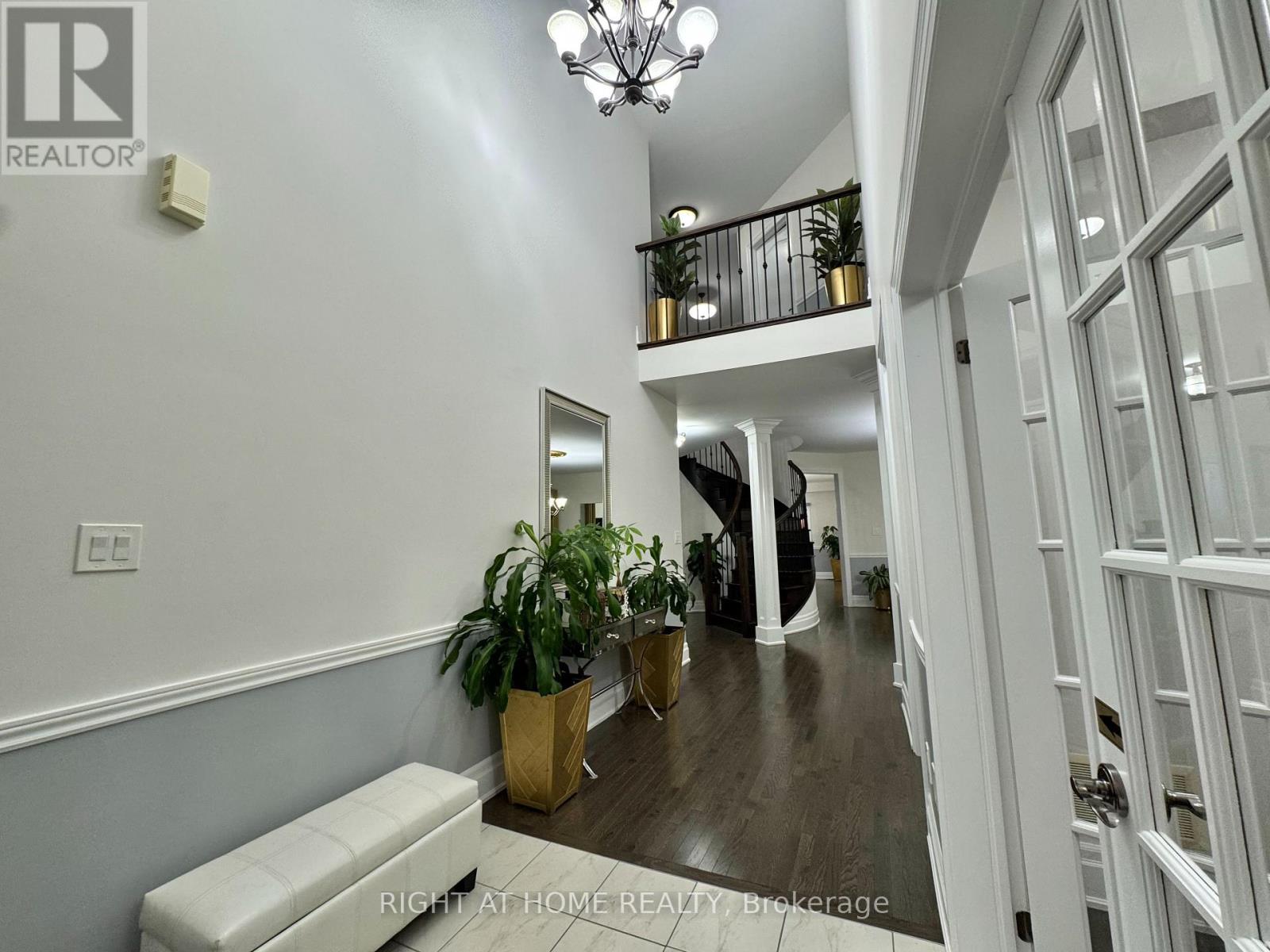 874 John Street, Innisfil (Churchill), Ontario  L0L 1K0 - Photo 2 - N12435500
