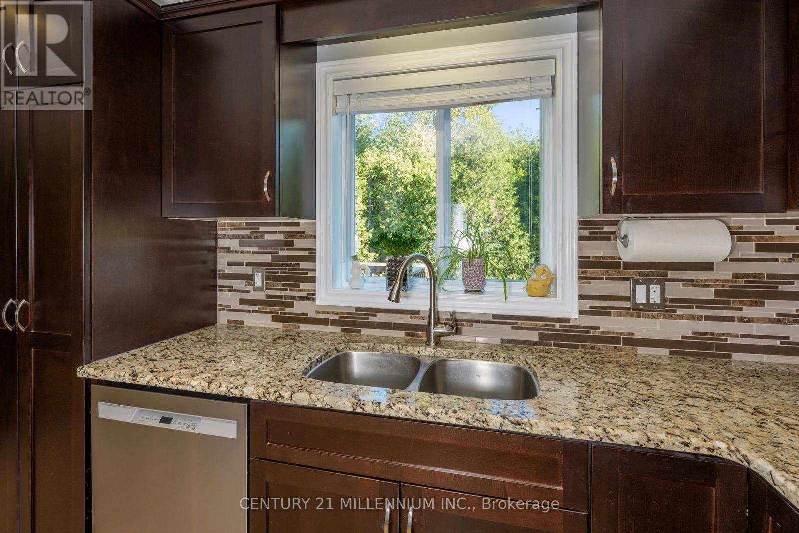 171 Elaine Drive, Orangeville, Ontario  L9W 4S5 - Photo 13 - W12433623