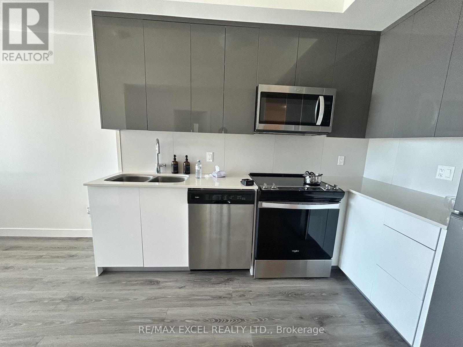 1513 - 60 Frederick Street, Kitchener, Ontario  N2H 0C7 - Photo 5 - X12435282
