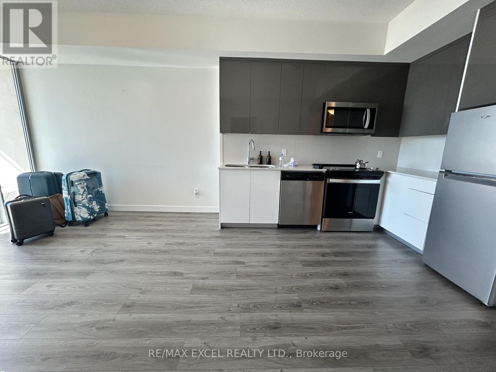 1513 - 60 Frederick Street, Kitchener, Ontario  N2H 0C7 - Photo 2 - X12435282