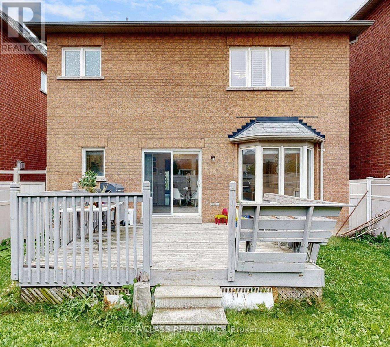 79 Carnoustie Crescent, Richmond Hill, Ontario  L4E 0A1 - Photo 42 - N12426104