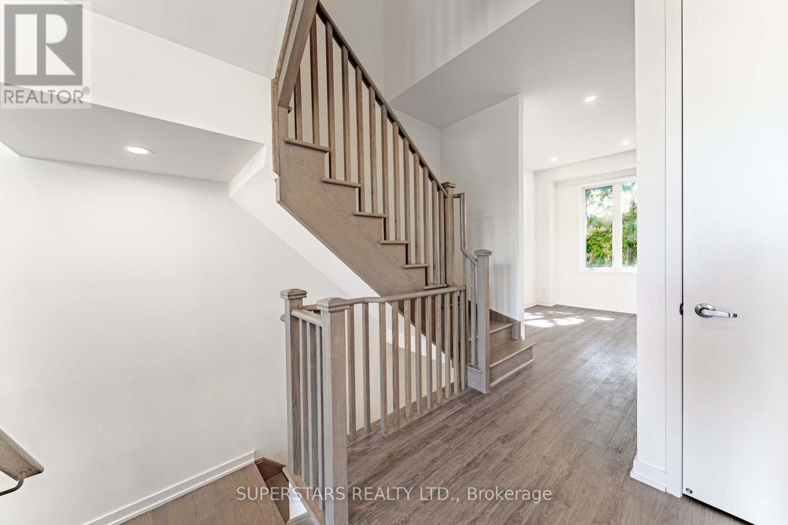 21 Armillo Place, Markham, Ontario  L6E 0V4 - Photo 12 - N12435648