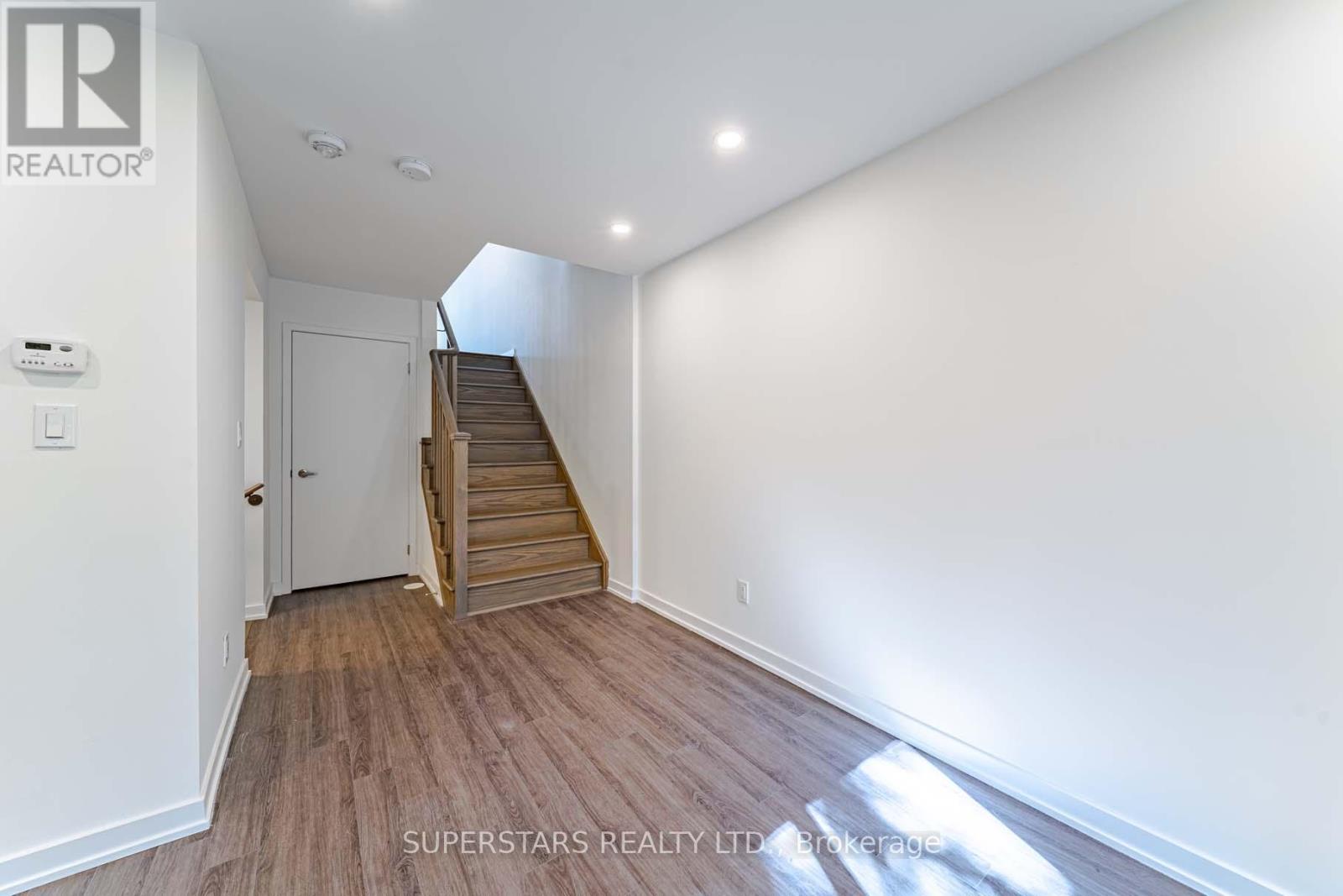 21 Armillo Place, Markham, Ontario  L6E 0V4 - Photo 6 - N12435648