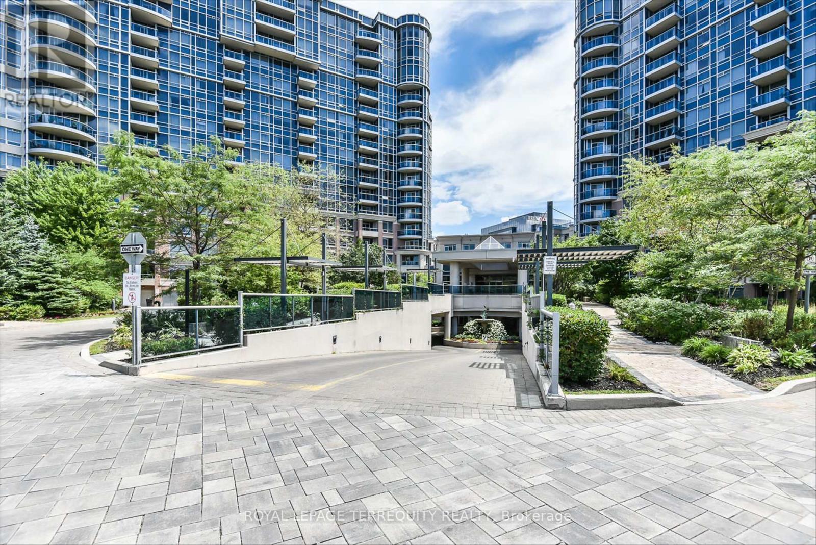 1287 - 23 Cox Boulevard, Markham, Ontario  L3R 7Z9 - Photo 25 - N12435662