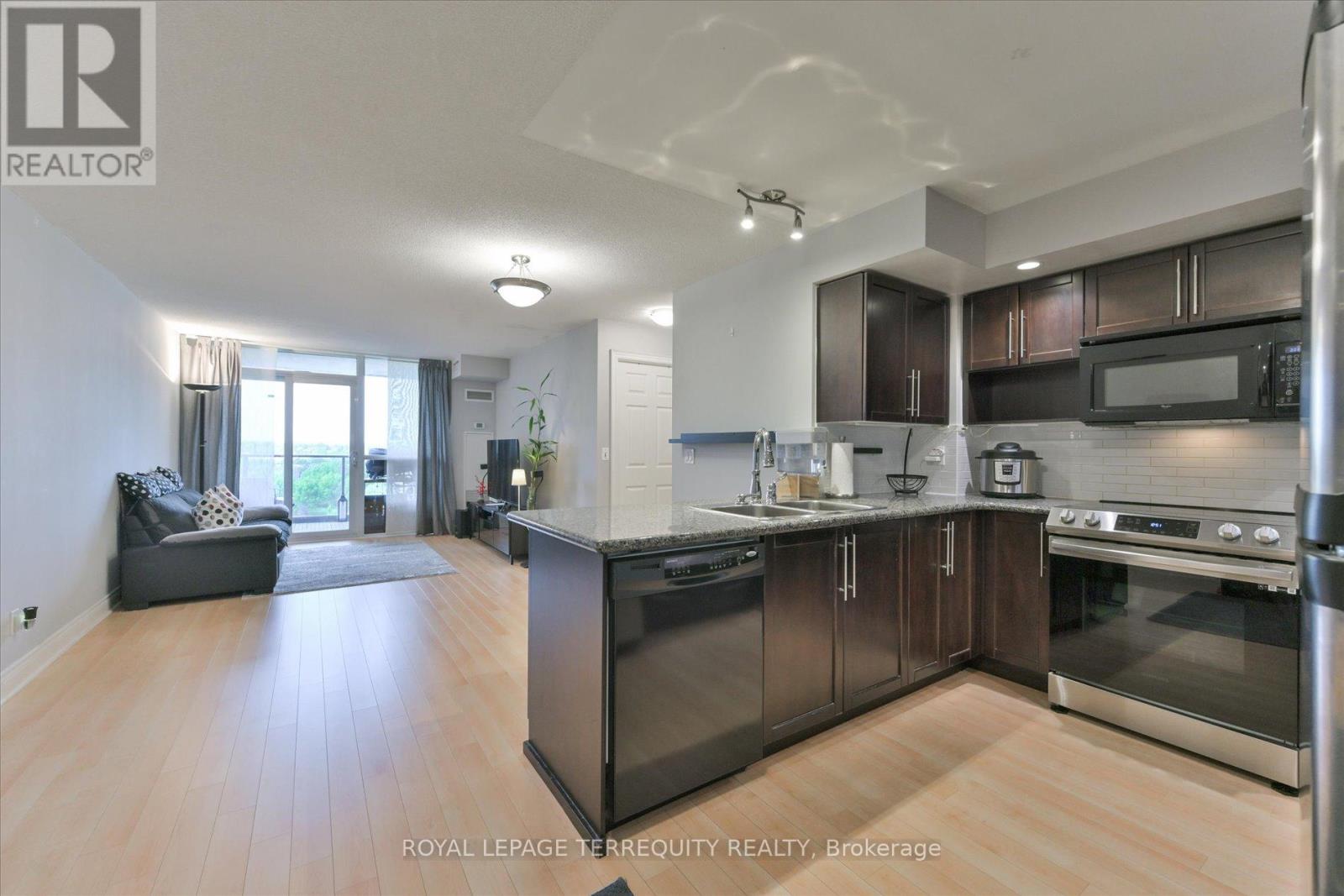 1287 - 23 Cox Boulevard, Markham, Ontario  L3R 7Z9 - Photo 8 - N12435662