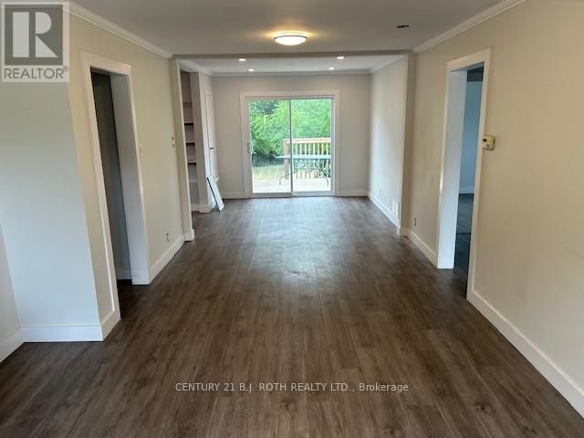 121 Cumberland Street, Barrie, Ontario  L4N 2P8 - Photo 10 - S12435650
