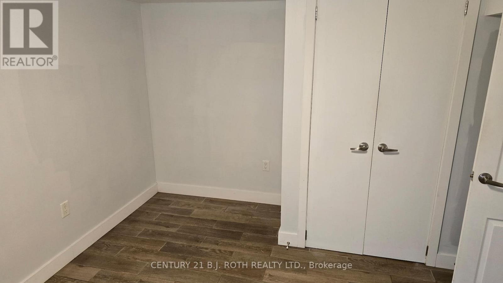 121 Cumberland Street, Barrie, Ontario  L4N 2P8 - Photo 17 - S12435650