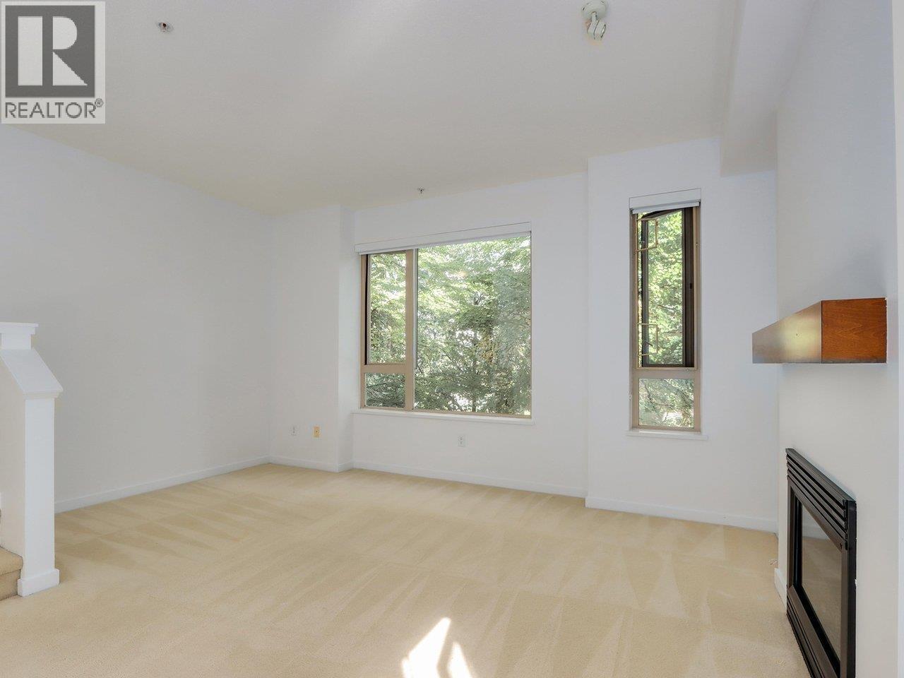 114 9229 University Crescent, Burnaby, British Columbia  V5A 4Z2 - Photo 5 - R3053216