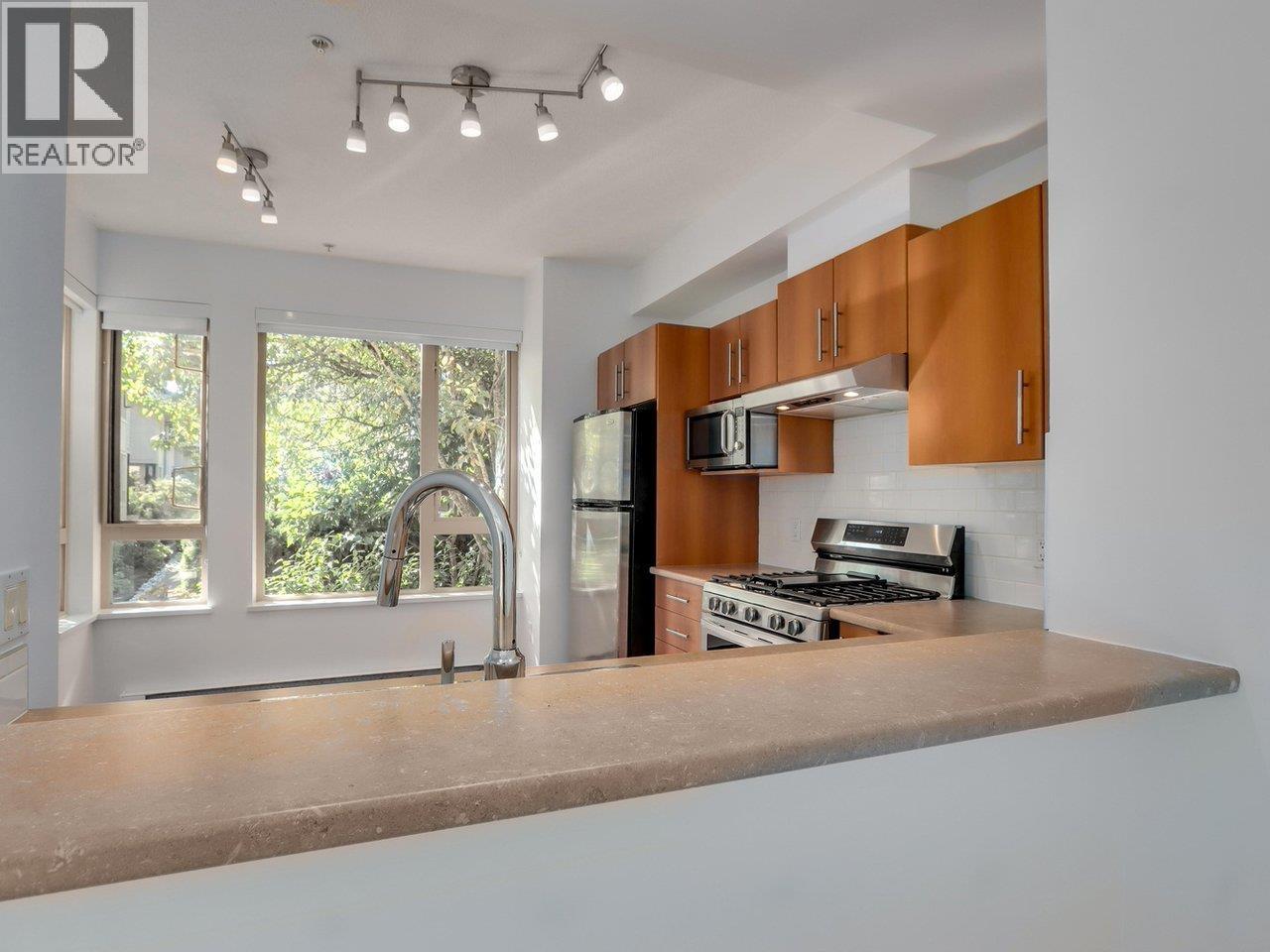 114 9229 University Crescent, Burnaby, British Columbia  V5A 4Z2 - Photo 9 - R3053216