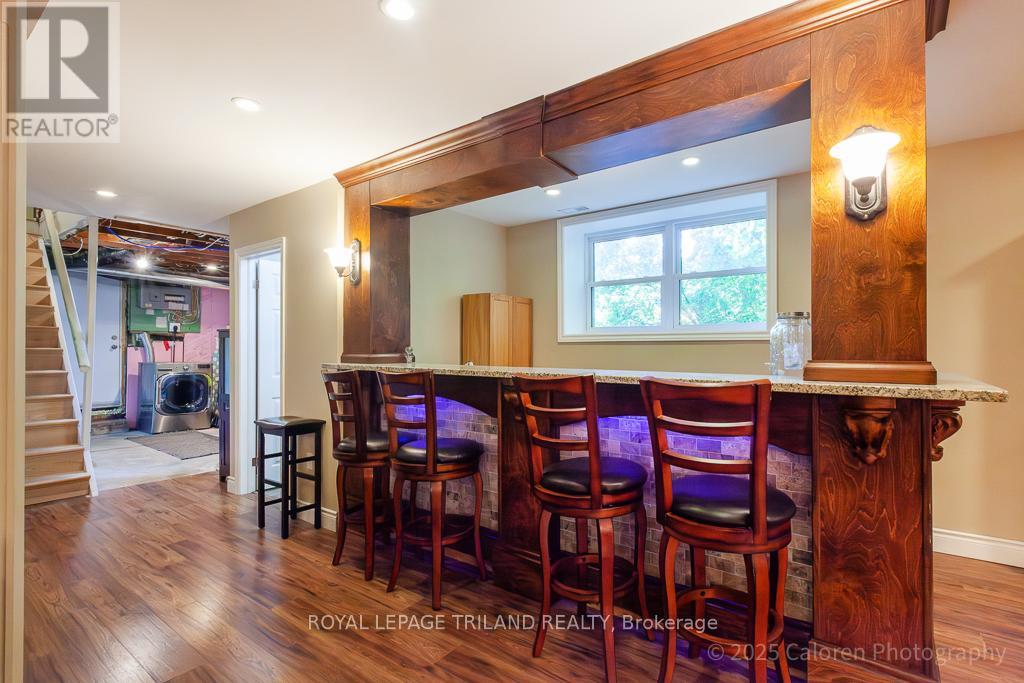 749 Commissioners Road W, London South, Ontario  N6K 1B6 - Photo 39 - X12435679