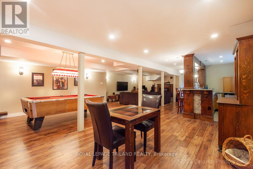 749 Commissioners Road W, London South, Ontario  N6K 1B6 - Photo 45 - X12435679