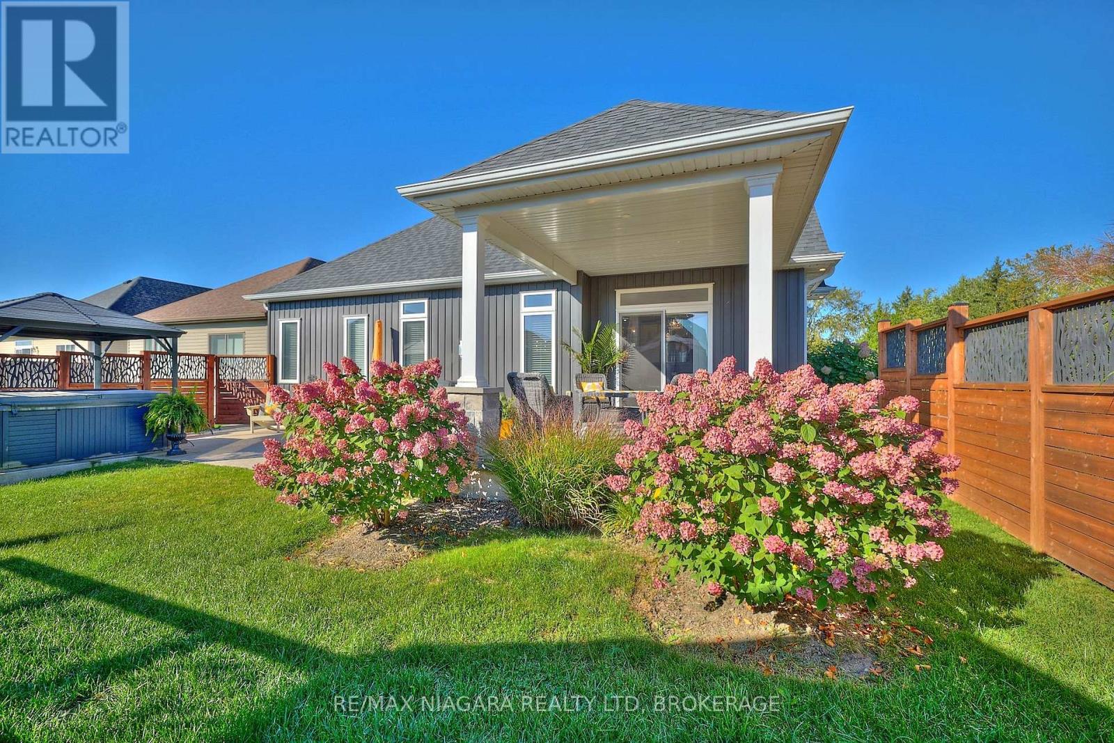 4049 Village Creek Drive, Fort Erie, Ontario  L0S 1S0 - Photo 31 - X12435395