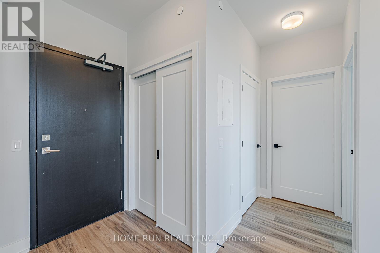 1350 Hemlock Road, Ottawa, Ontario  K1K 5C2 - Photo 13 - X12435673