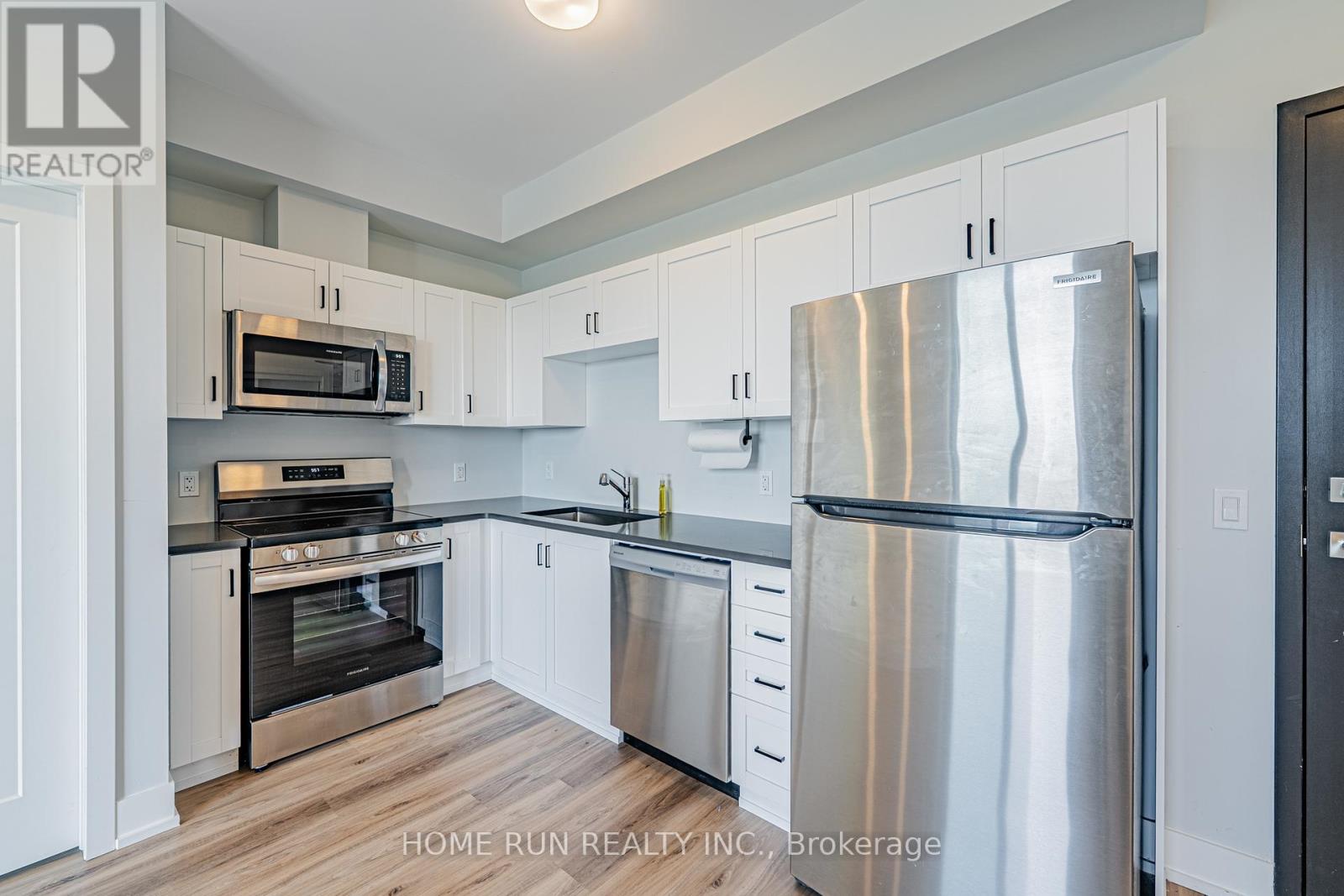 1350 Hemlock Road, Ottawa, Ontario  K1K 5C2 - Photo 19 - X12435673