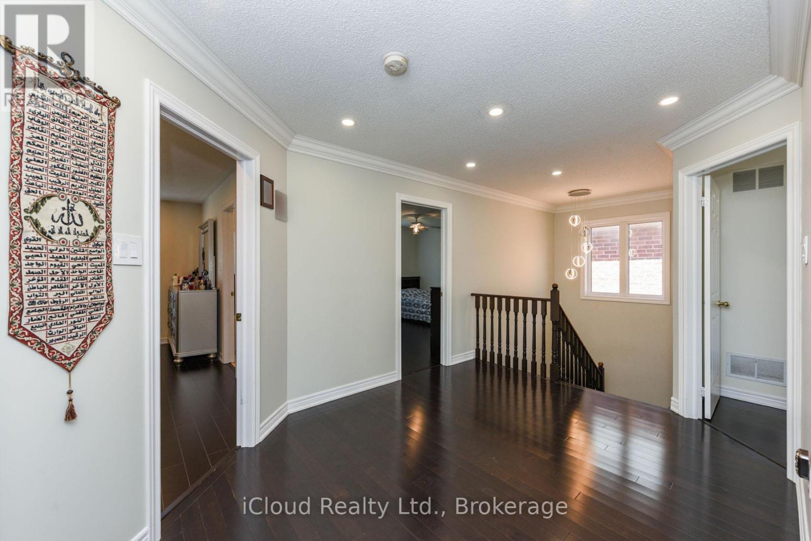 304 Dalgleish Garden, Milton, Ontario  L9T 6Z7 - Photo 18 - W12435645