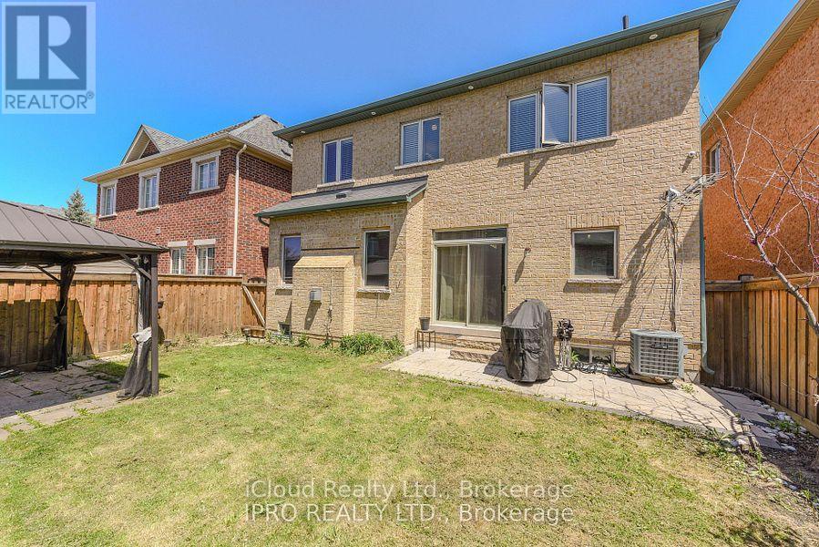 304 Dalgleish Garden, Milton, Ontario  L9T 6Z7 - Photo 34 - W12435645
