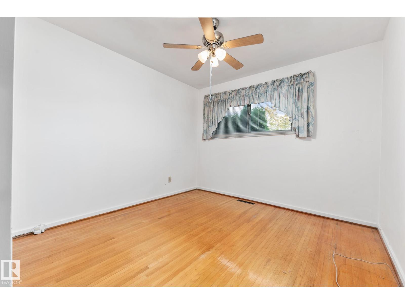 12419 135a Av Nw, Edmonton, Alberta  T5L 3Z4 - Photo 12 - E4460135