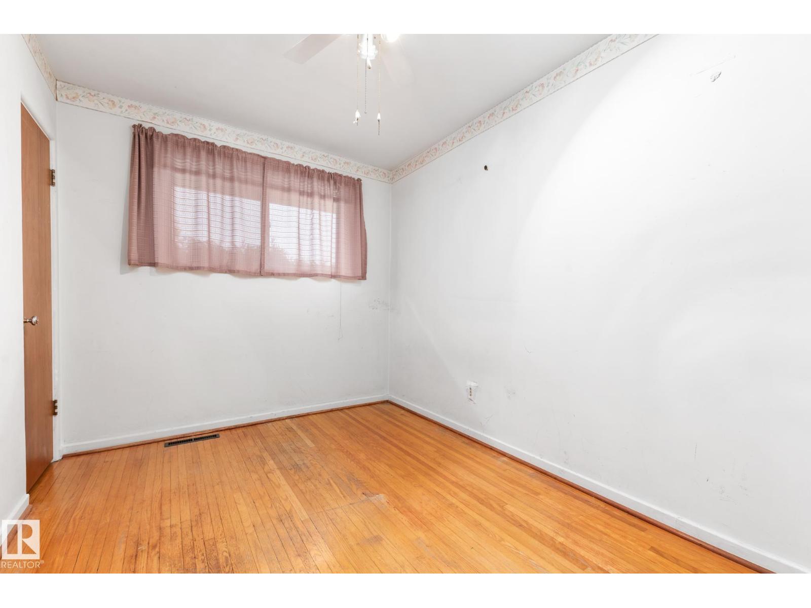 12419 135a Av Nw, Edmonton, Alberta  T5L 3Z4 - Photo 14 - E4460135