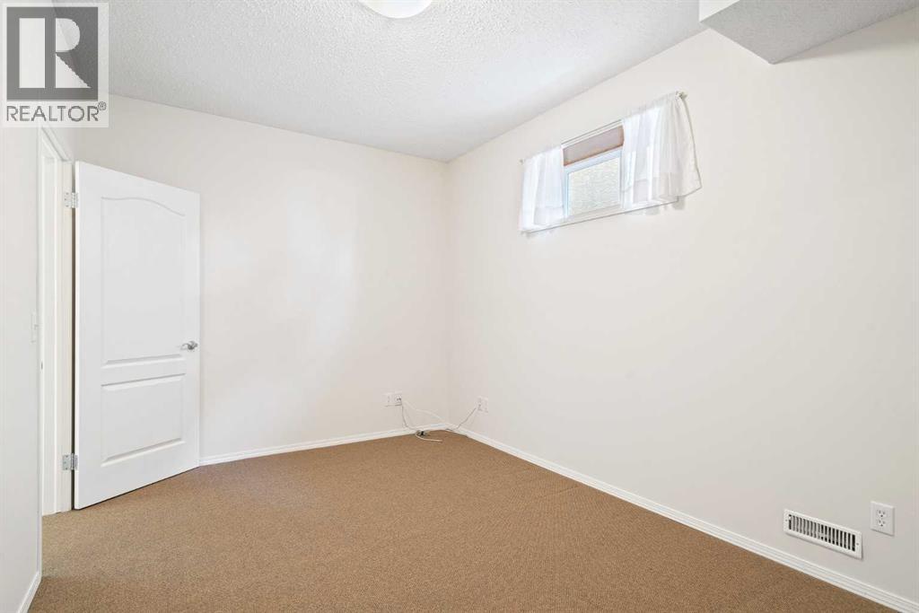 214 Shannon Estates Terrace Sw, Calgary, Alberta  T2Y 4C6 - Photo 40 - A2258228
