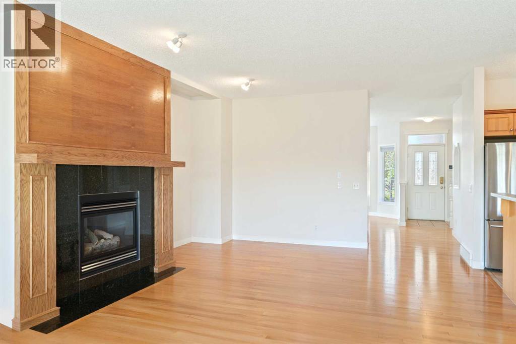 214 Shannon Estates Terrace Sw, Calgary, Alberta  T2Y 4C6 - Photo 10 - A2258228