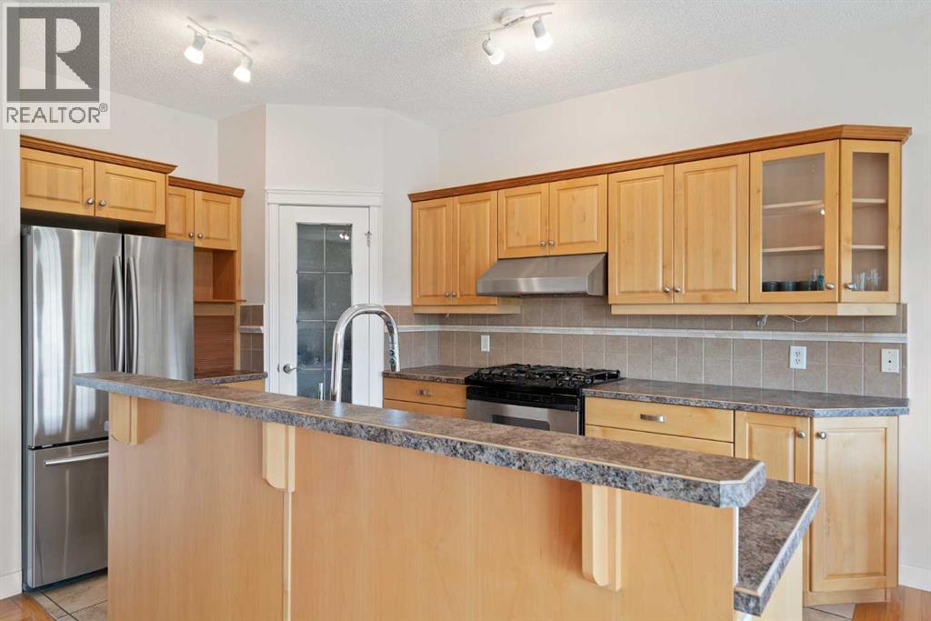 214 Shannon Estates Terrace Sw, Calgary, Alberta  T2Y 4C6 - Photo 12 - A2258228