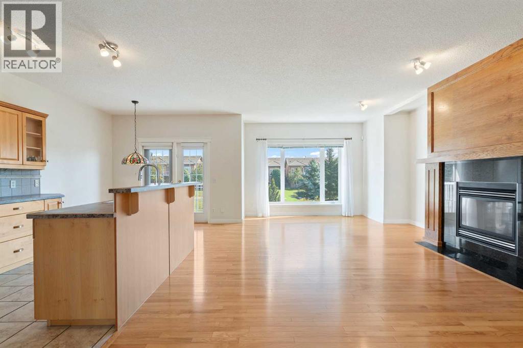 214 Shannon Estates Terrace Sw, Calgary, Alberta  T2Y 4C6 - Photo 6 - A2258228
