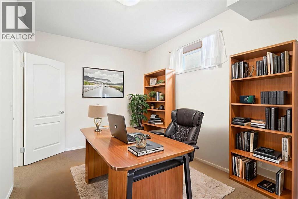 214 Shannon Estates Terrace Sw, Calgary, Alberta  T2Y 4C6 - Photo 41 - A2258228