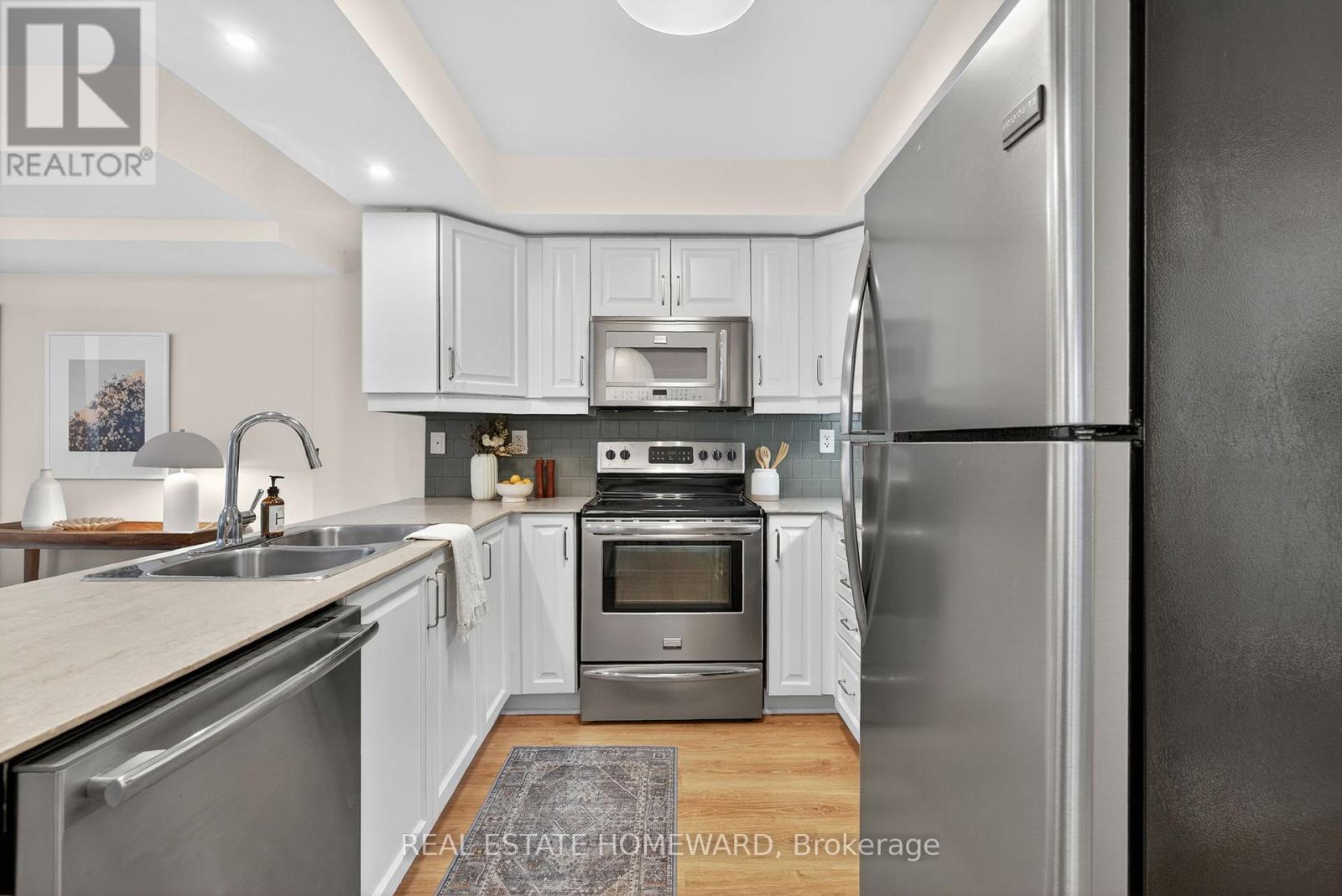 1 - 11 Frances Loring Lane, Toronto, Ontario  M4M 3E8 - Photo 14 - E12431890