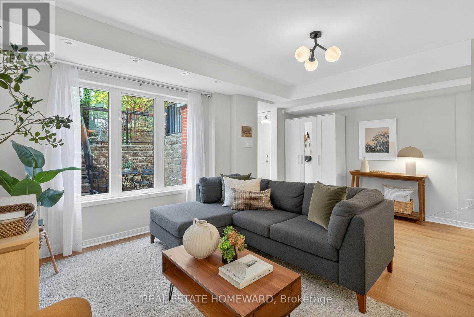 1 - 11 Frances Loring Lane, Toronto, Ontario  M4M 3E8 - Photo 6 - E12431890