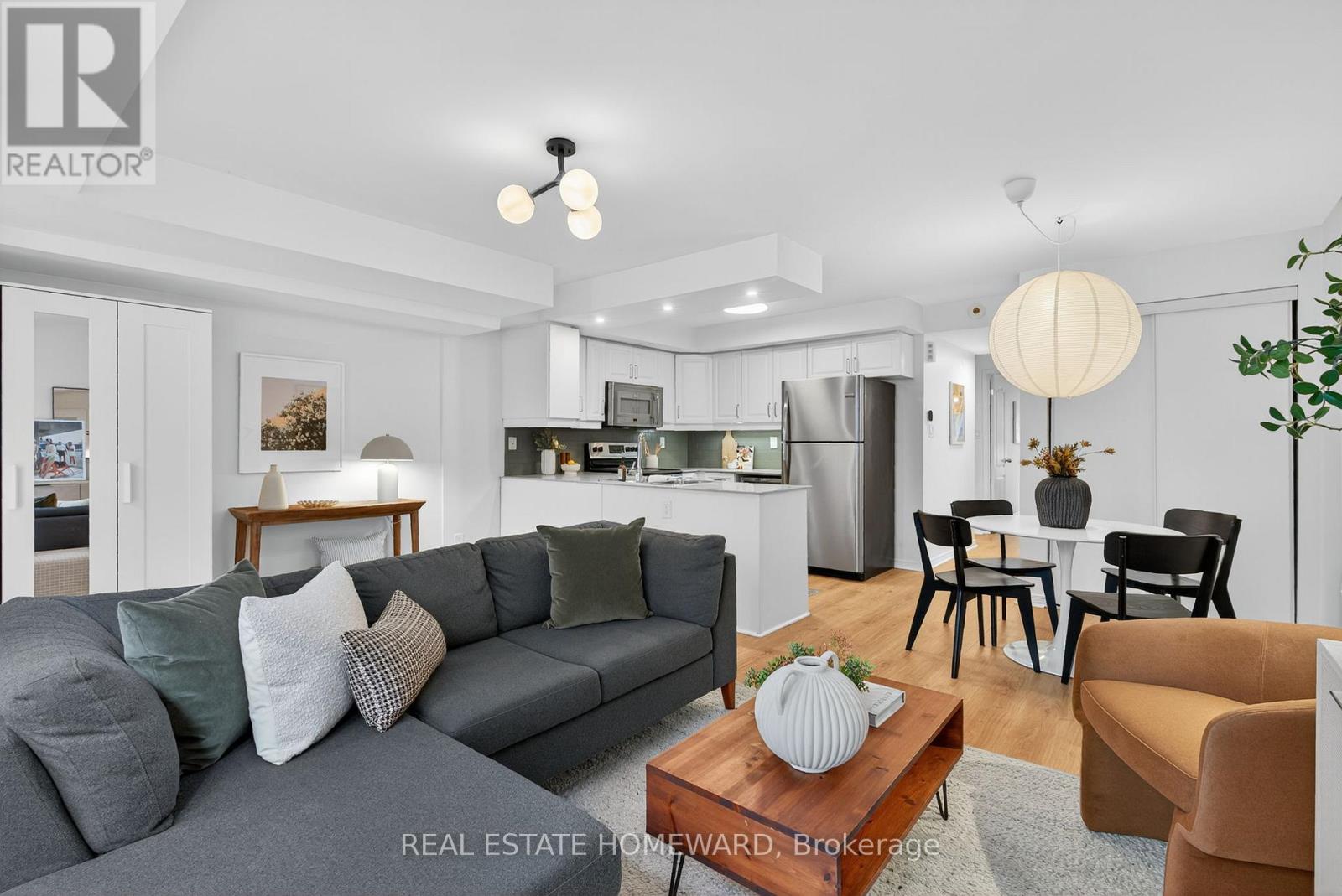 1 - 11 Frances Loring Lane, Toronto, Ontario  M4M 3E8 - Photo 8 - E12431890