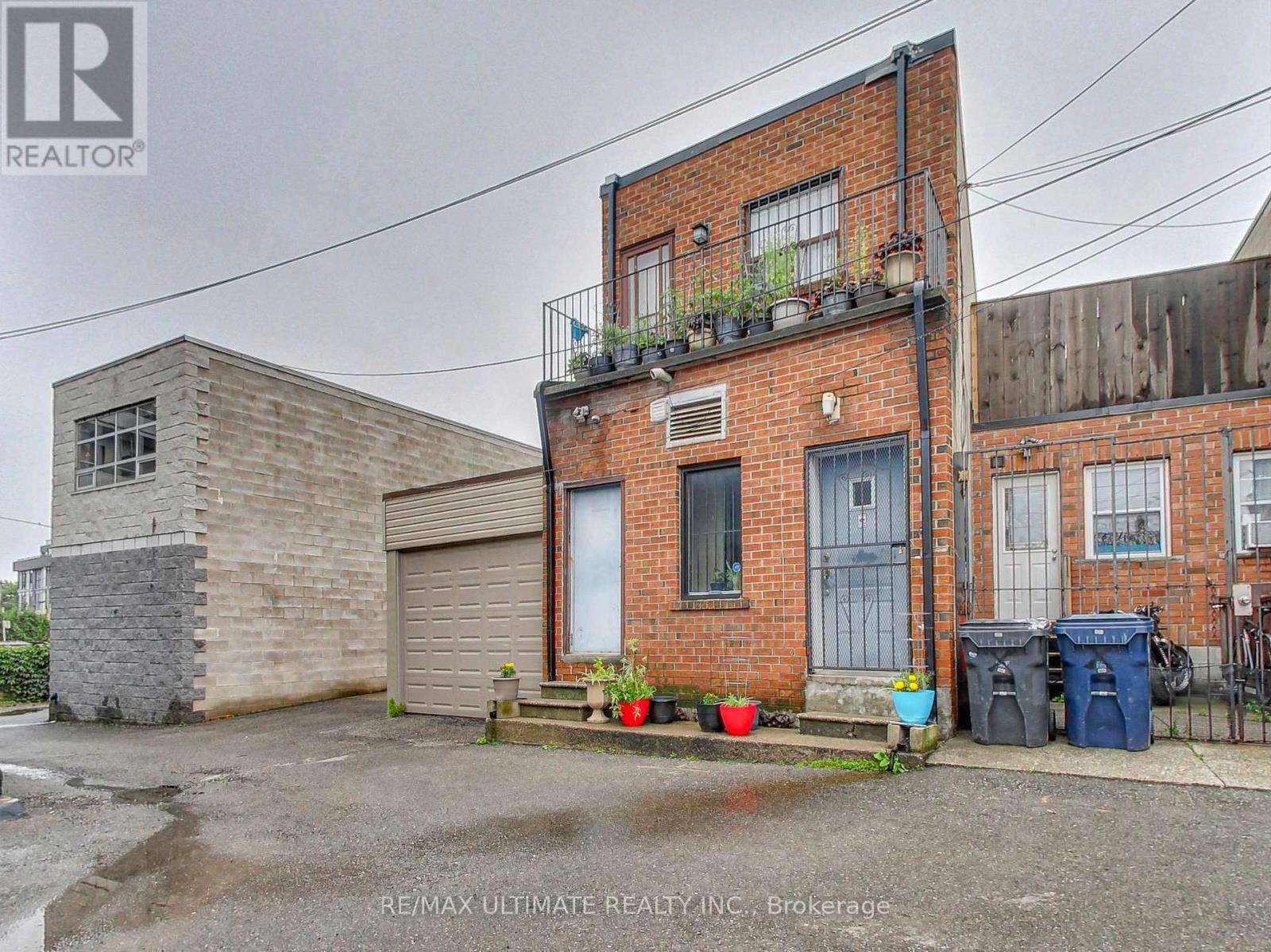 Apt #2 - 1584 Dundas Street W, Toronto, Ontario  M6K 1T8 - Photo 1 - C12435680