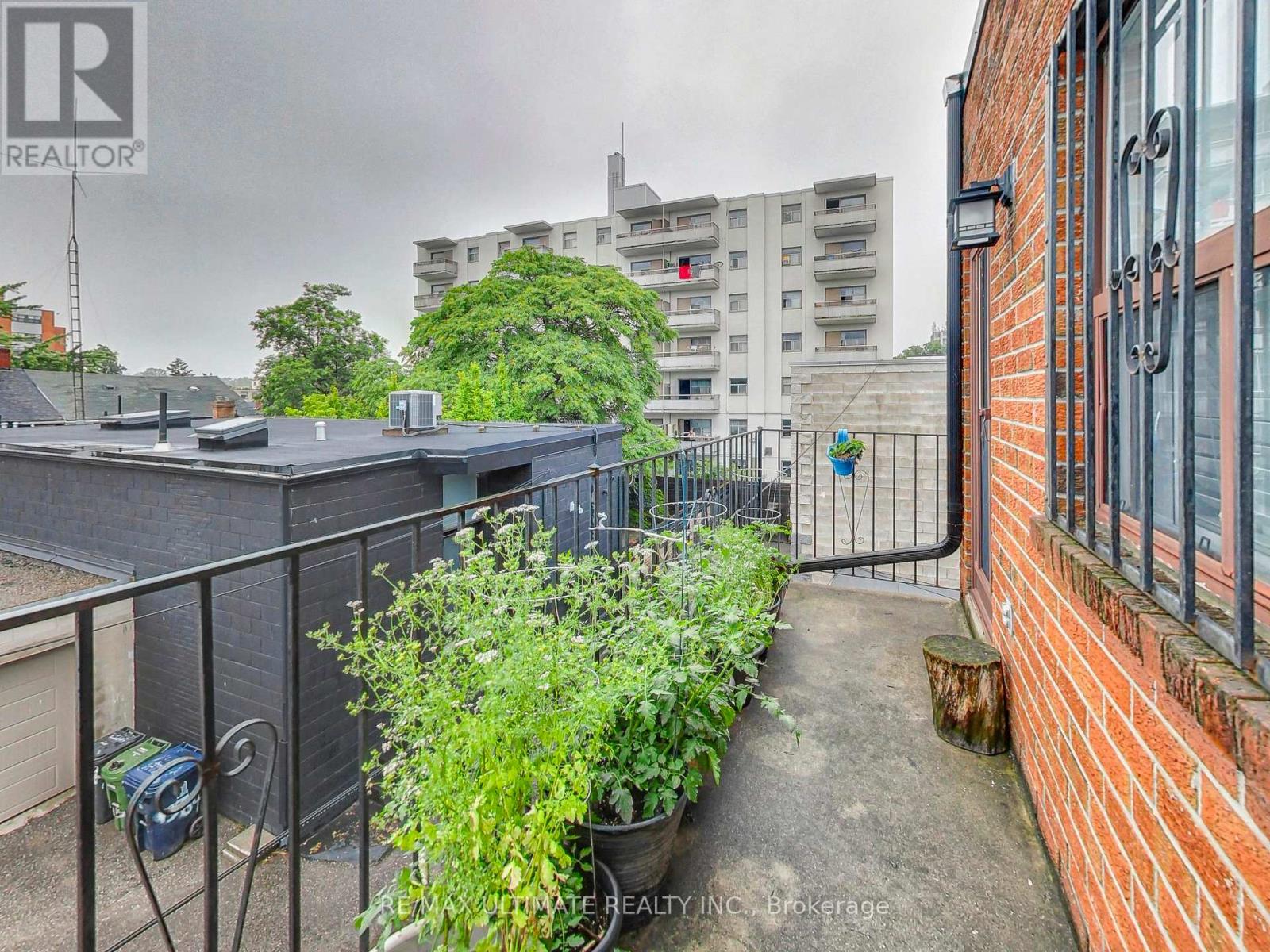 Apt #2 - 1584 Dundas Street W, Toronto, Ontario  M6K 1T8 - Photo 15 - C12435680