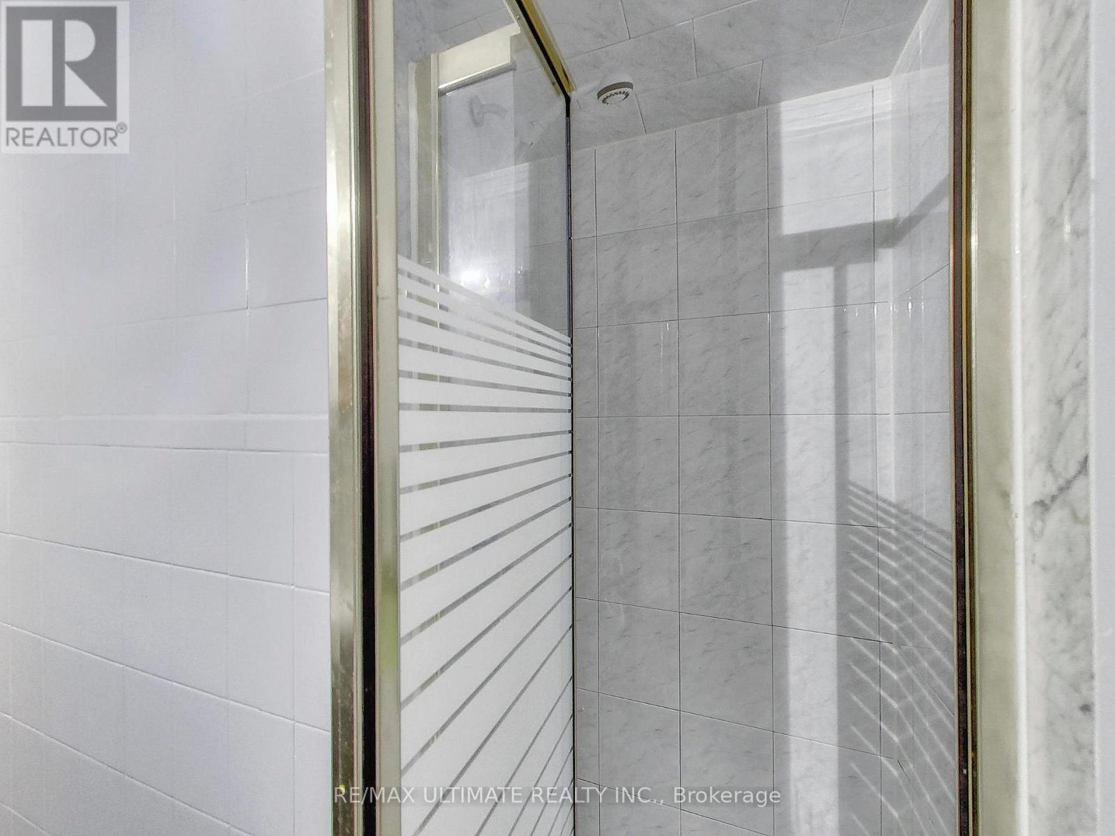 Apt #2 - 1584 Dundas Street W, Toronto, Ontario  M6K 1T8 - Photo 17 - C12435680