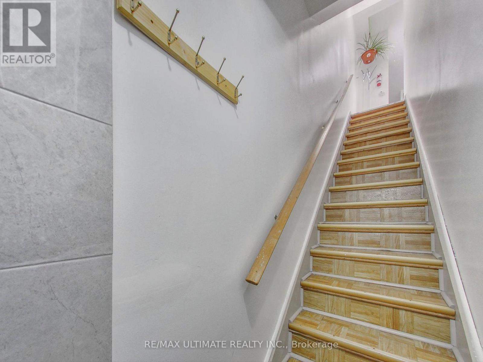 Apt #2 - 1584 Dundas Street W, Toronto, Ontario  M6K 1T8 - Photo 4 - C12435680