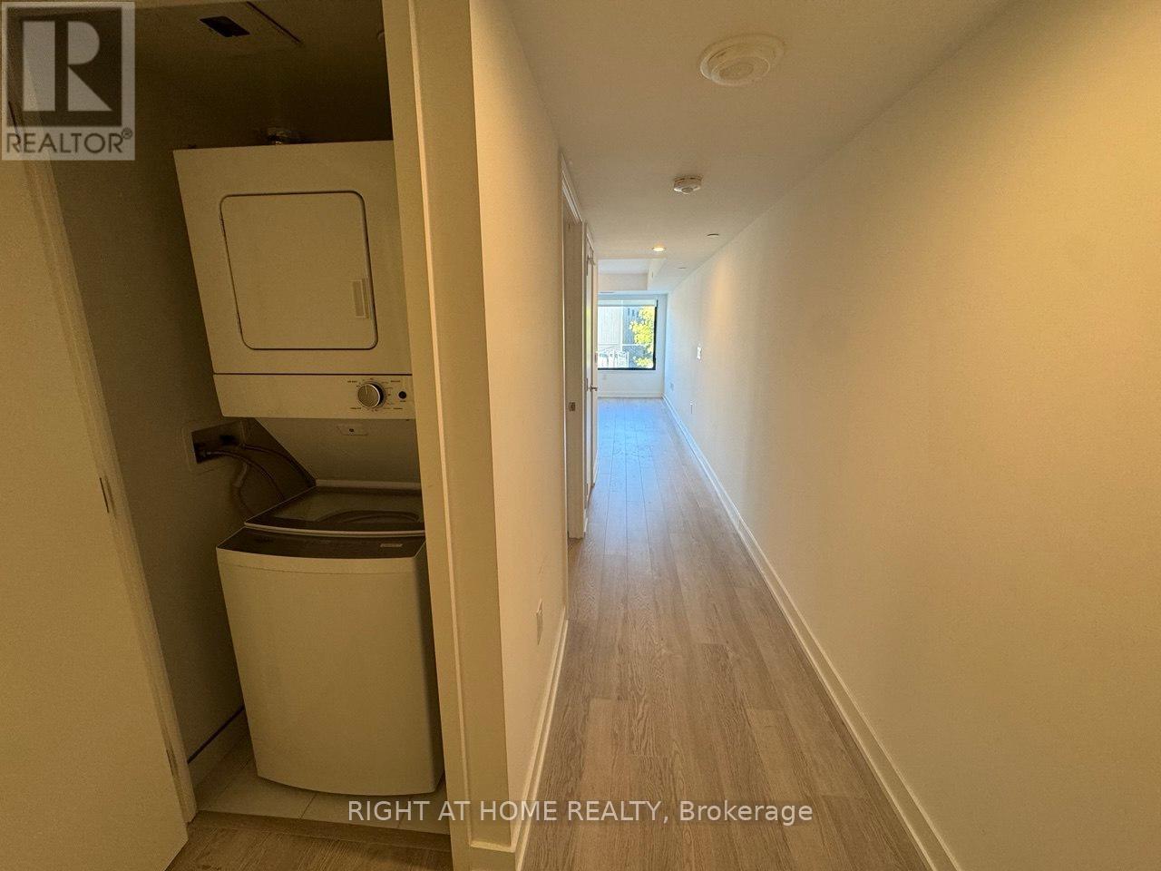 313 - 3 Strathgowan Avenue, Toronto, Ontario  M4N 1B8 - Photo 16 - C12388841