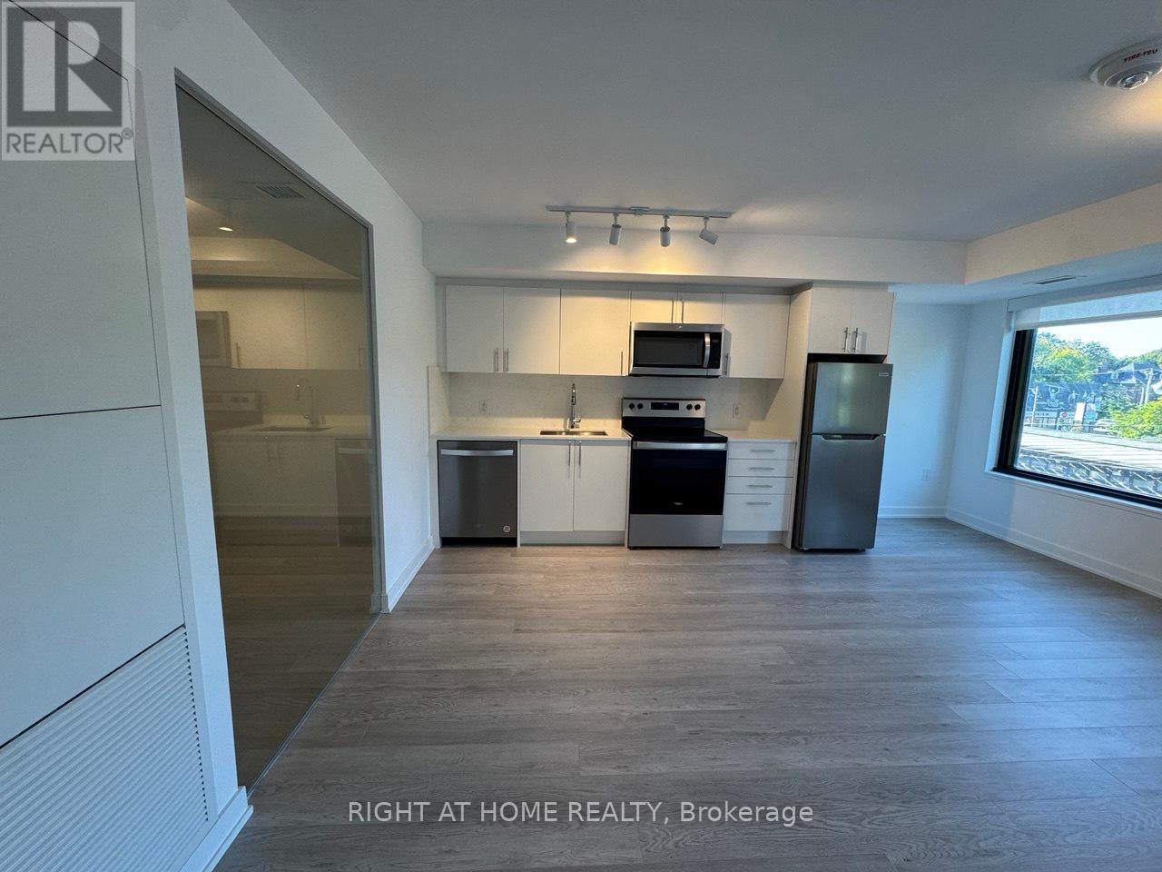 313 - 3 Strathgowan Avenue, Toronto, Ontario  M4N 1B8 - Photo 21 - C12388841