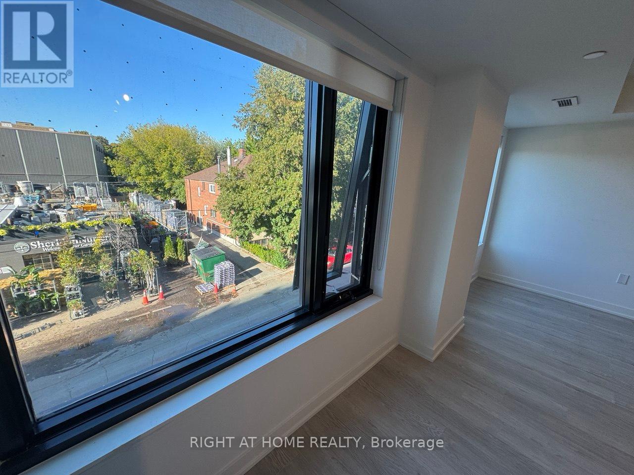 313 - 3 Strathgowan Avenue, Toronto, Ontario  M4N 1B8 - Photo 9 - C12388841