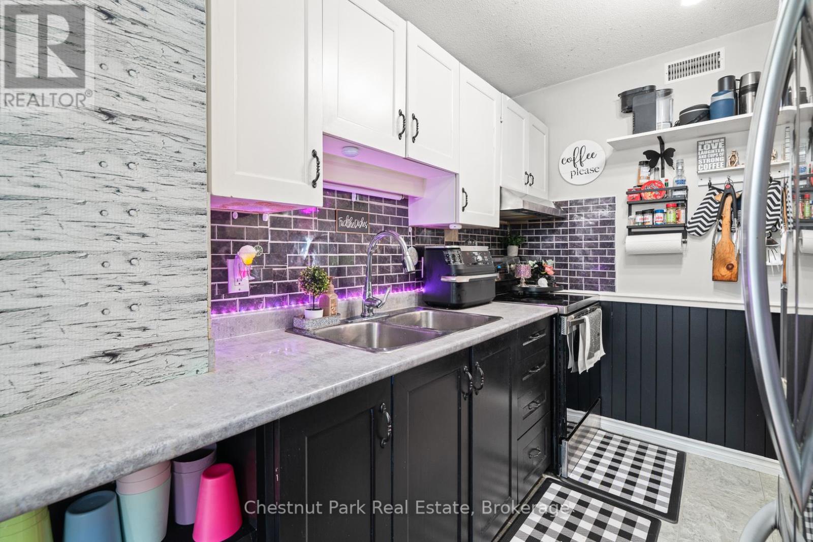 70 Milton Street, Bracebridge, Ontario  P1L 1G9 - Photo 12 - X12435682