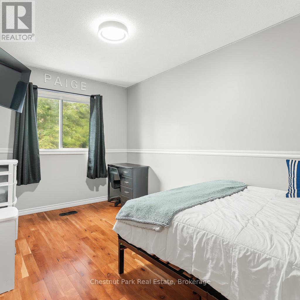 70 Milton Street, Bracebridge, Ontario  P1L 1G9 - Photo 20 - X12435682