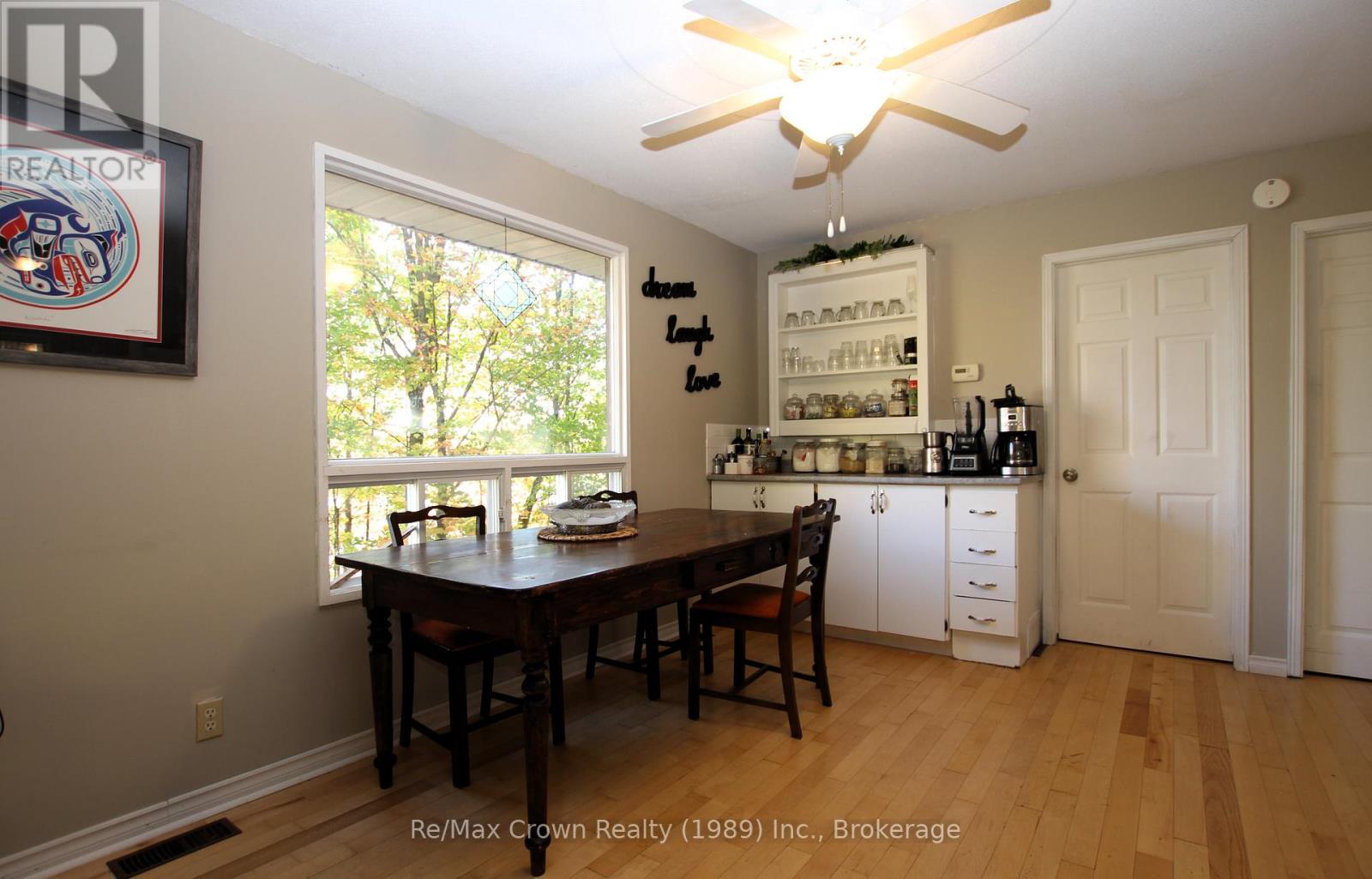 242 Everett Drive, Parry Sound Remote Area, Ontario  P0H 2R0 - Photo 12 - X12435696