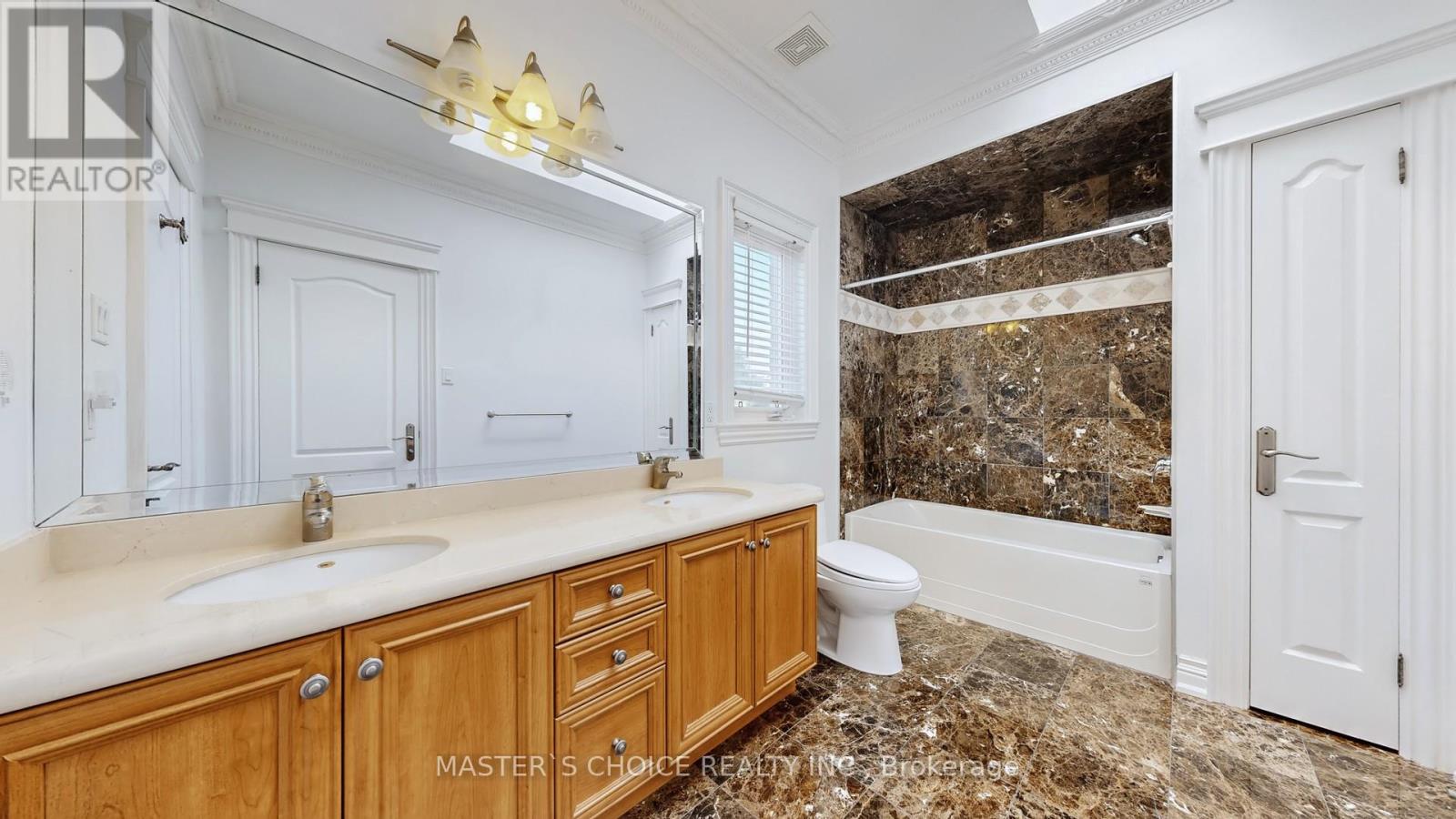 177 Duncan Road, Richmond Hill, Ontario  L4C 6J5 - Photo 38 - N12384631