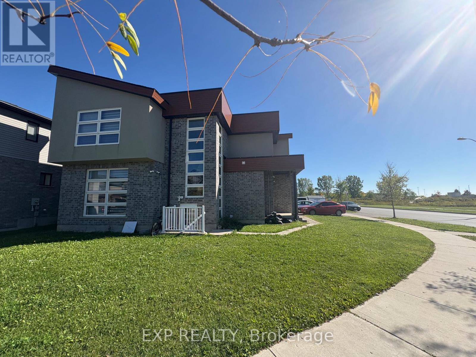 Lower - 1445 Dyer Crescent N, London North, Ontario  N6G 0S6 - Photo 1 - X12435693