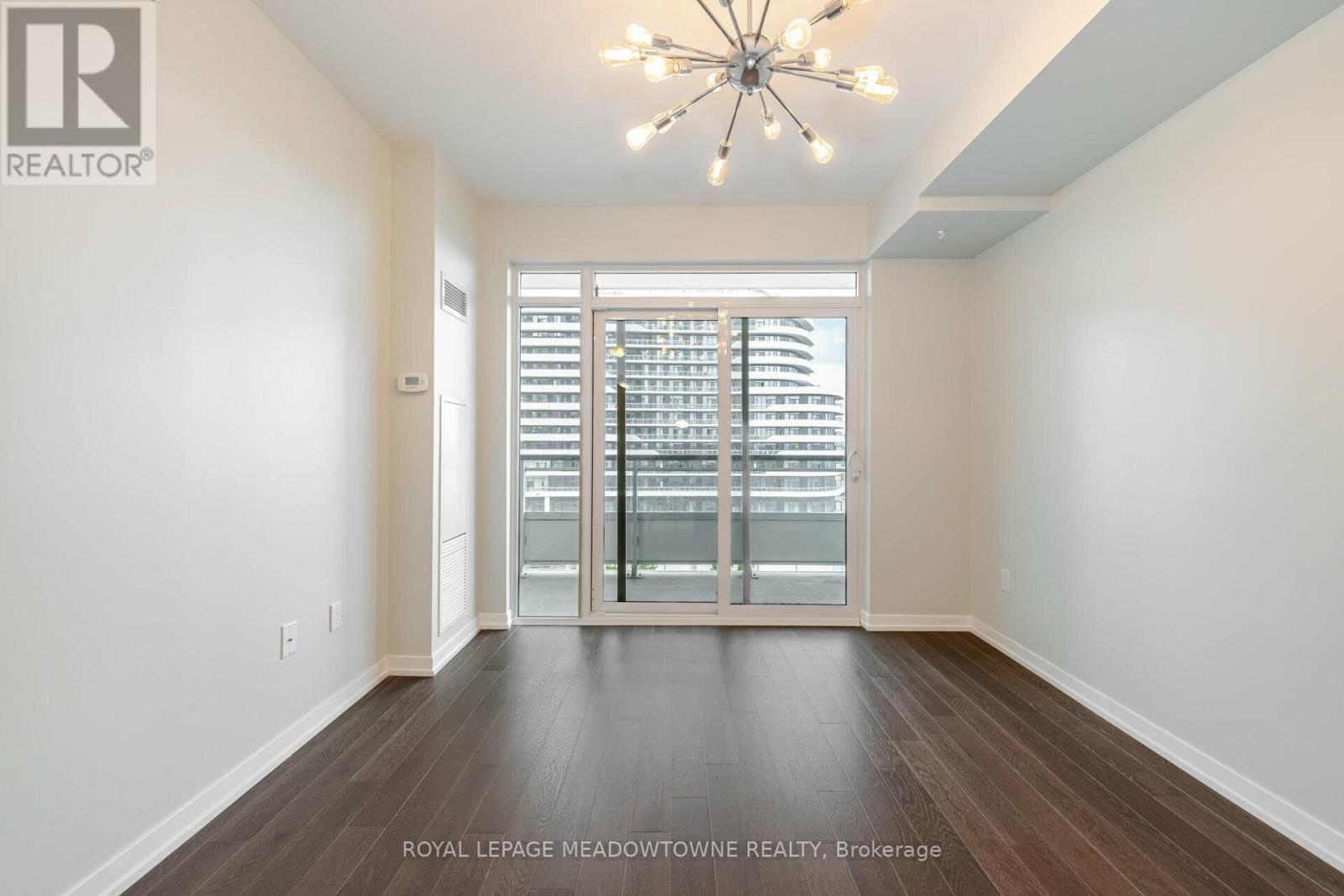 802 - 2560 Eglinton Avenue W, Mississauga, Ontario  L5M 0Y3 - Photo 13 - W12435672